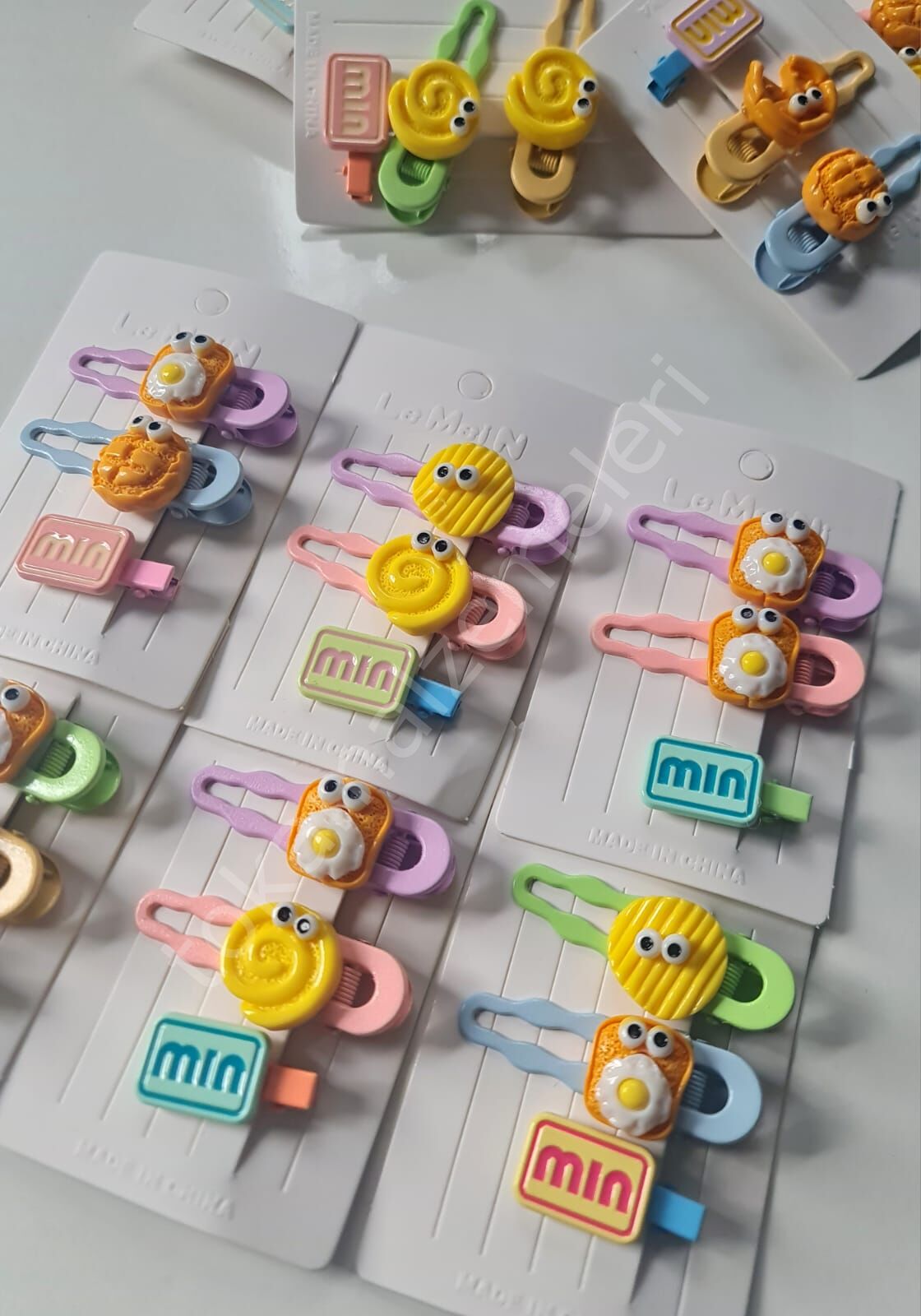 Renkli Sevimli Karakterler