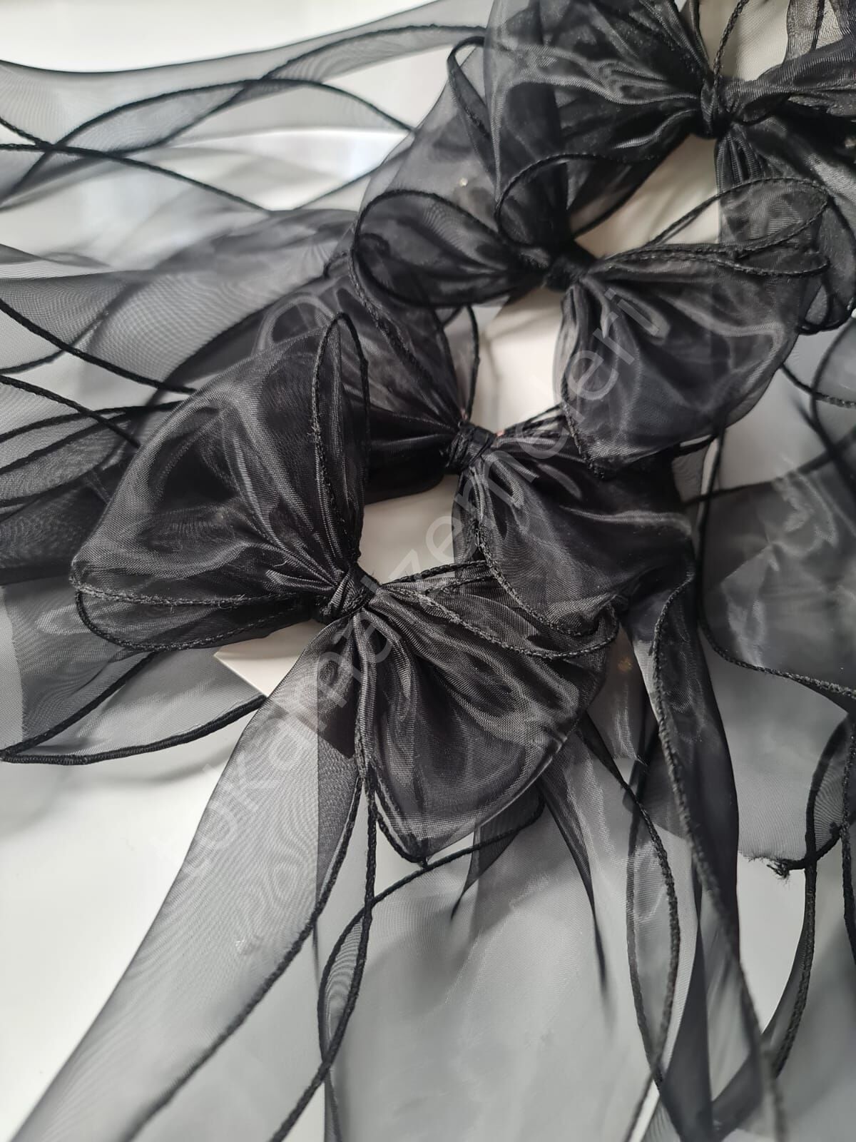 Şifon Büyük Fiyonklar Otomatik Mekanizmalı Siyah