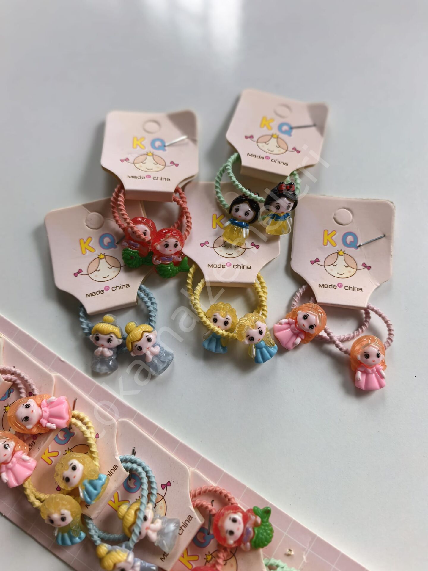 Prensesler Lastik tokalı