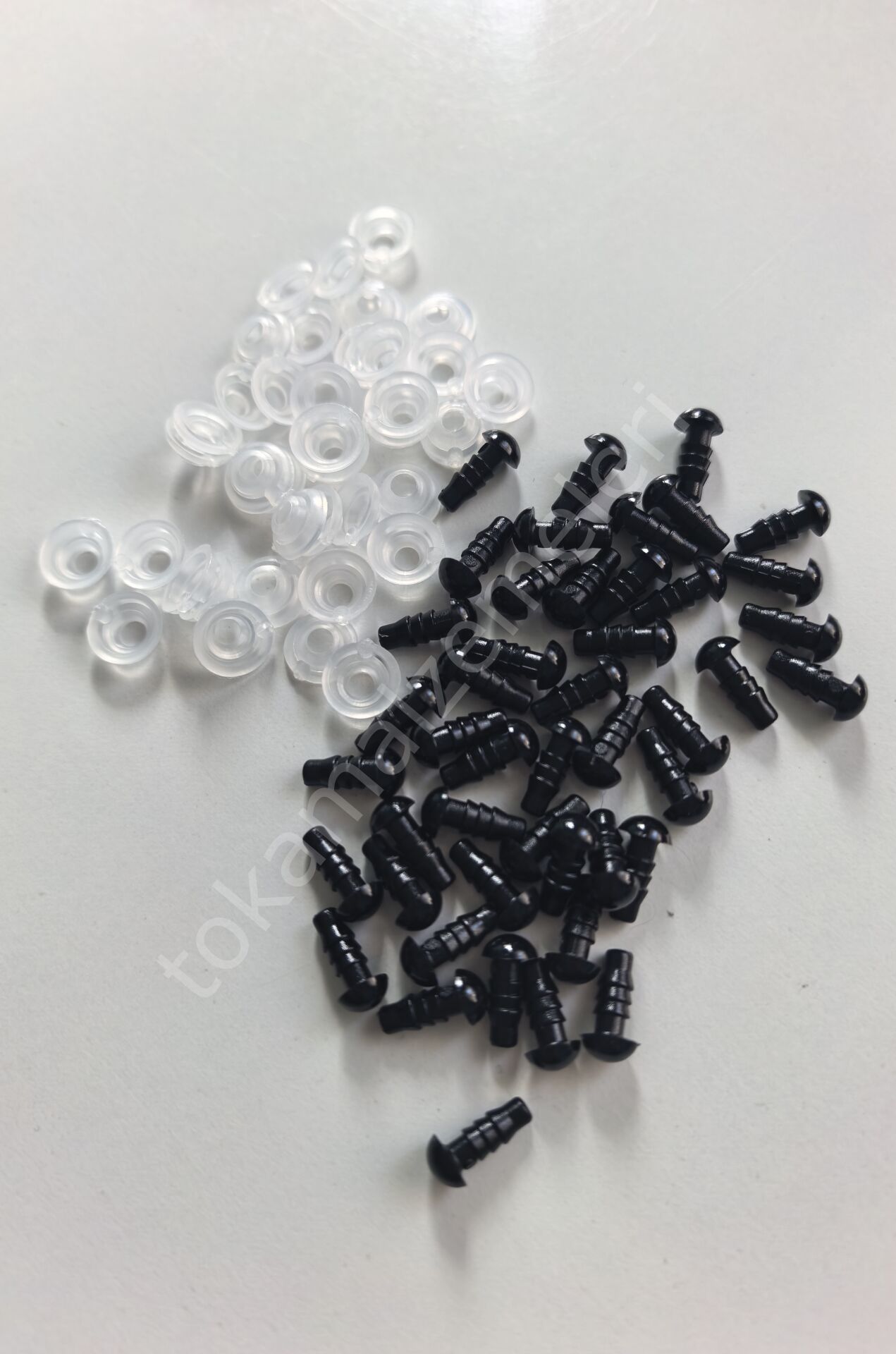 Vidalı göz 6mm