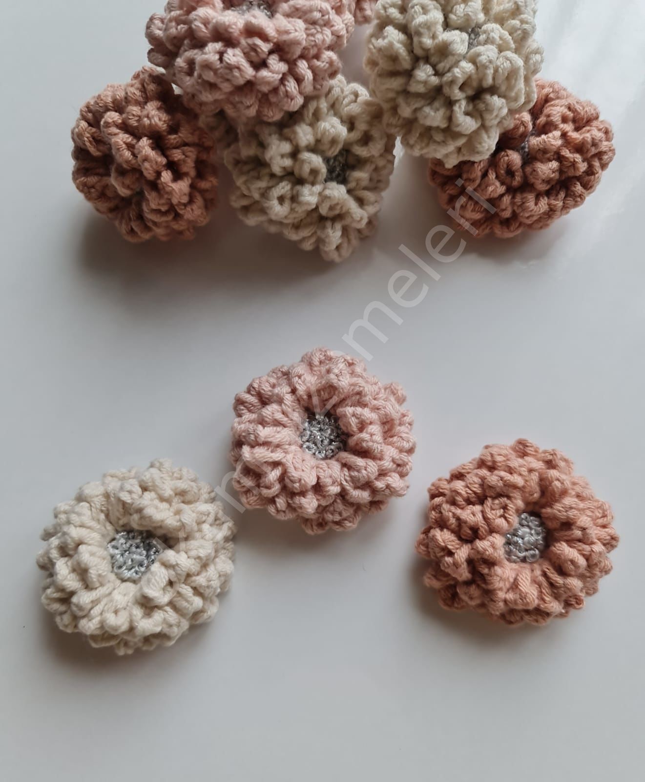 Örgü Kartopu Çiçekler