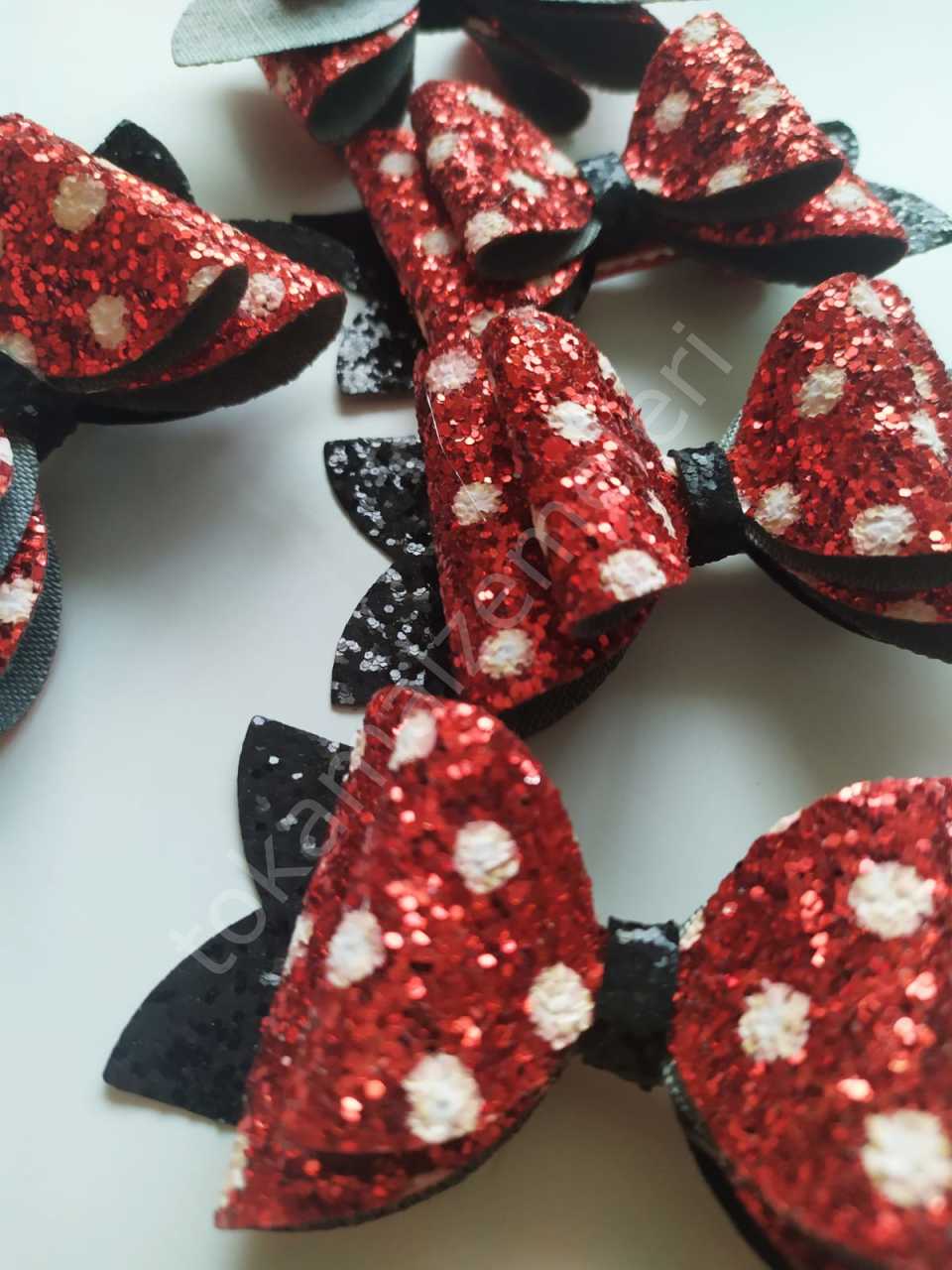 Dökülmez simli minnie puantiyeli fiyonk