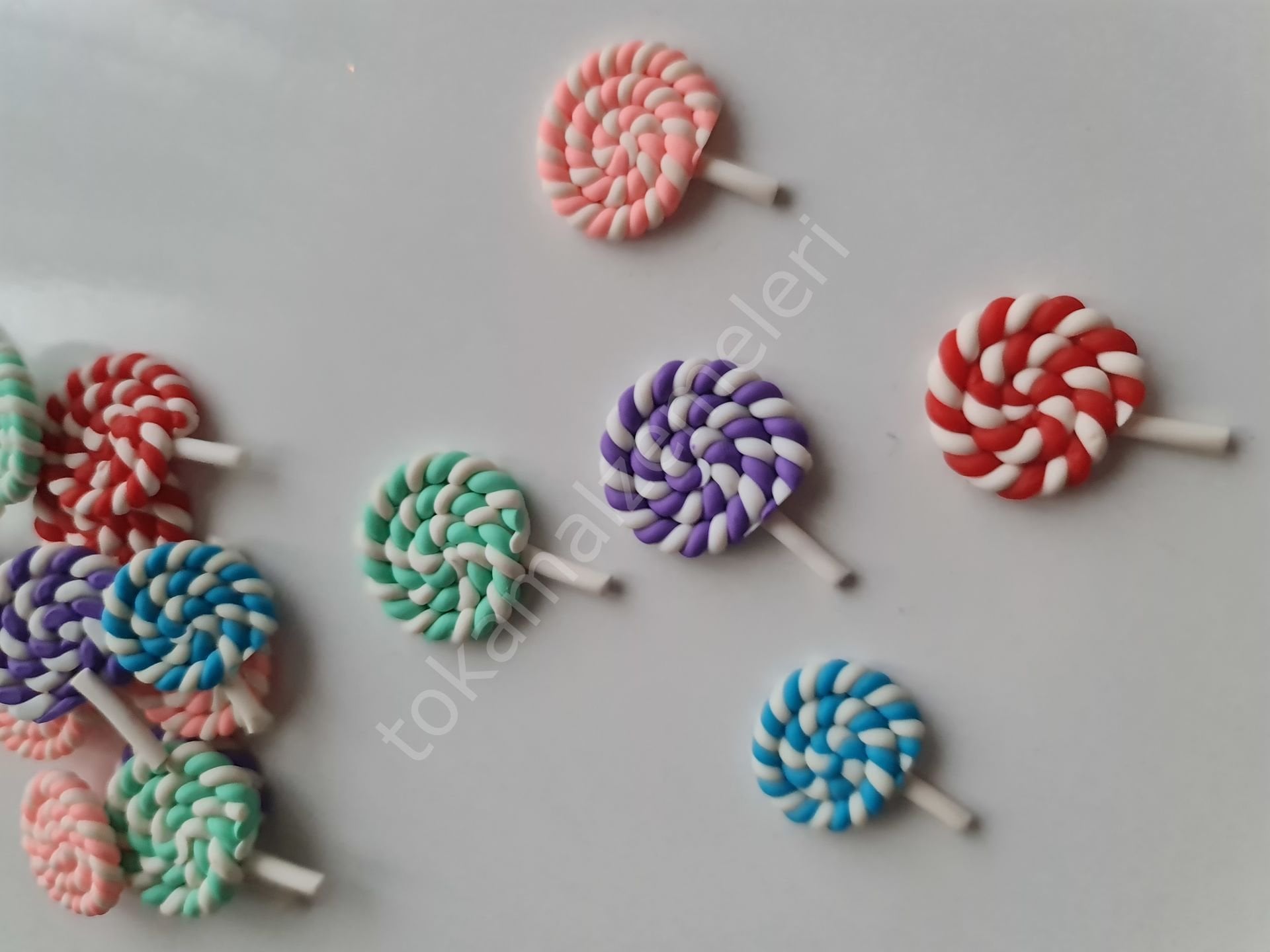 Polimerkil küçük lolipop