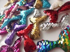 Dolgulu payetli kuyruk